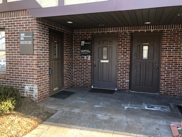185 Fairfield Ave, West Caldwell, NJ à louer - Photo de l’immeuble – Image 2 sur 5