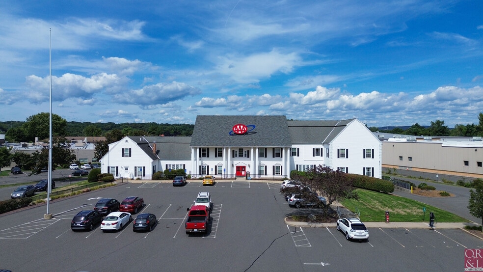 150 Capital Dr, West Springfield, MA à vendre - Photo de l’immeuble – Image 1 sur 24