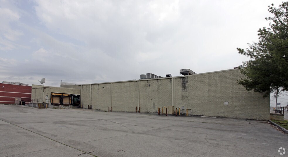 5425 Clinton Hwy, Knoxville, TN à louer - Photo de l’immeuble – Image 2 sur 2