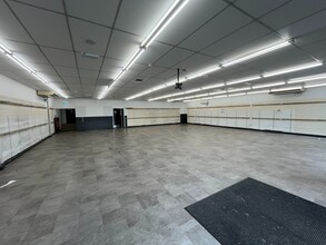 Pavilion Sq, Bolton à louer Photo intérieure– Image 2 sur 3