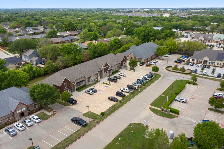 4315 Windsor Centre Trl, Flower Mound, TX à louer - Photo de l’immeuble – Image 3 sur 4