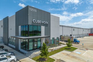 Plus de détails pour 12510 W Airport Blvd, Sugar Land, TX - Bureau, Industriel/Logistique à louer