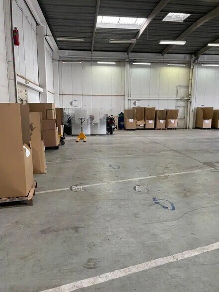 Industriel/Logistique dans Valenton à louer - Photo de l’immeuble – Image 2 sur 3