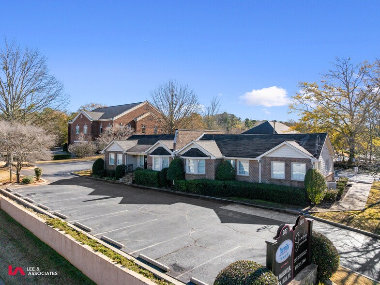 203 Pirkle Ferry Rd, Cumming, GA à vendre - Photo de l’immeuble – Image 1 sur 24