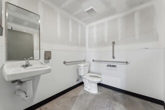 7915 Glen Harbor Blvd, Glendale, AZ à louer Photo intérieure– Image 1 sur 5