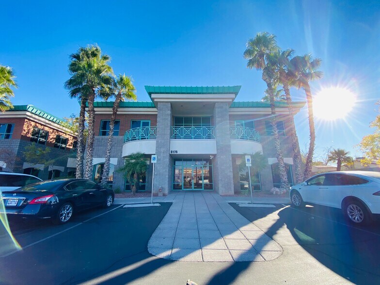 6145-6175 Spring Mountain Rd, Las Vegas, NV à louer - Photo de l’immeuble – Image 3 sur 10