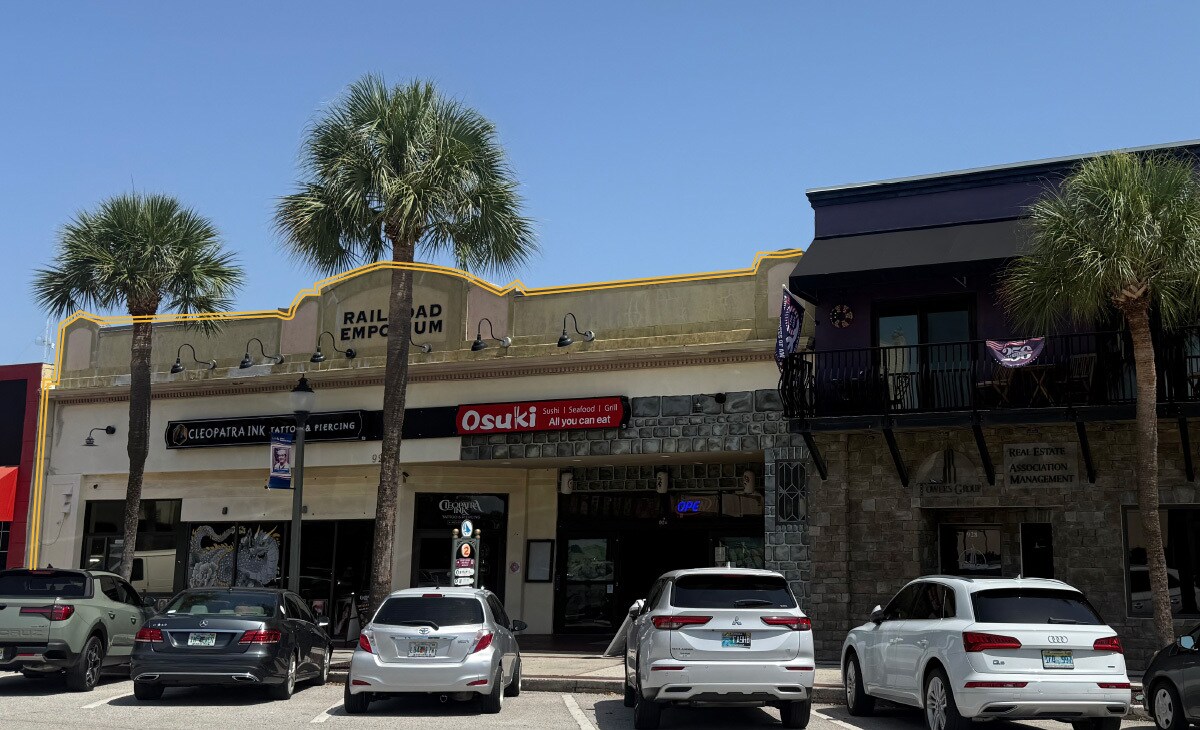 924-936 E New Haven Ave, Melbourne, FL à louer Photo de l’immeuble– Image 1 sur 6