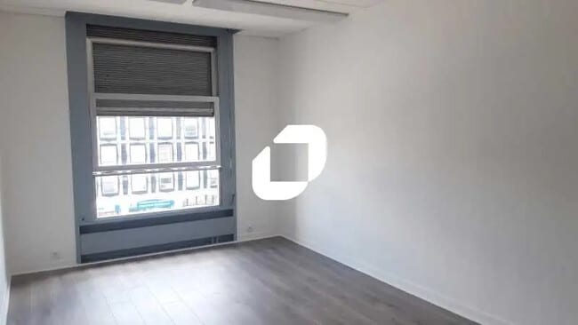 Plus de détails pour Bureau à vendre