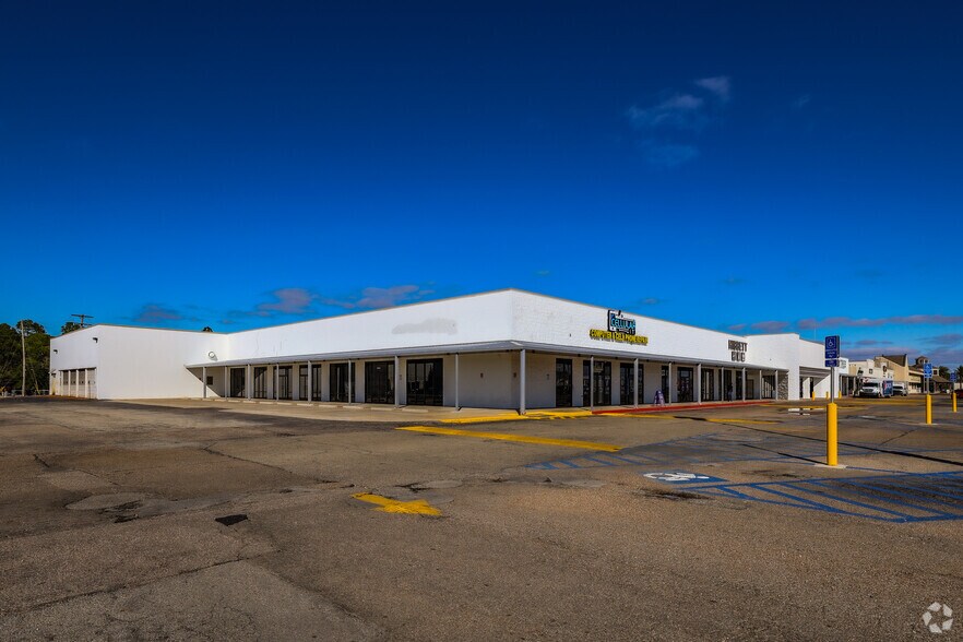 420 Us-90, Waveland, MS à louer - Photo principale – Image 1 sur 2