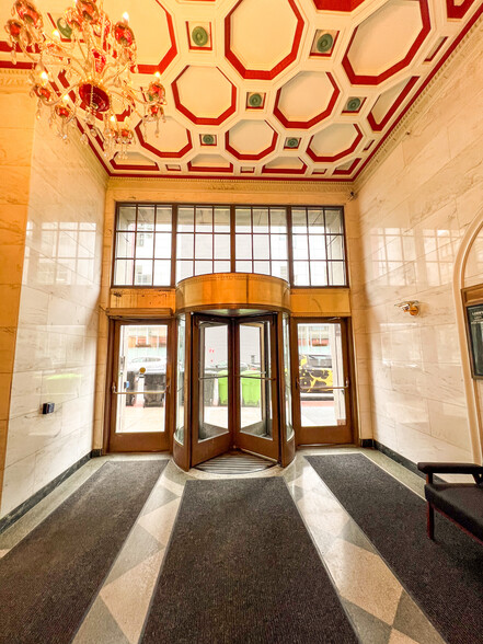 108-122 W Jefferson St, Syracuse, NY à louer - Hall d’entrée – Image 2 sur 6