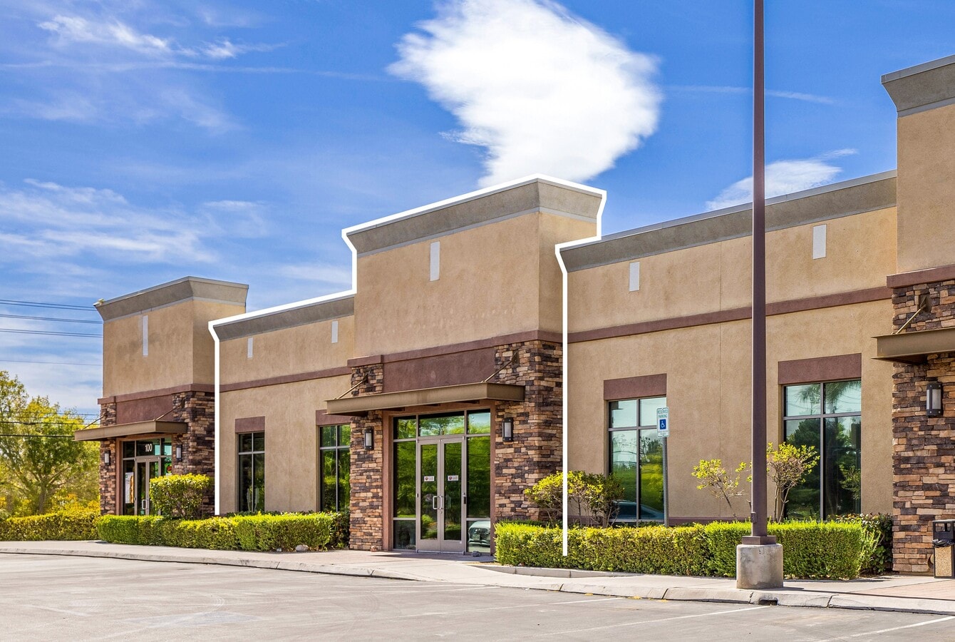 6889 S Eastern Ave, Las Vegas, NV 89119 - Lot B -  - Photo intérieure - Image 1 of 2