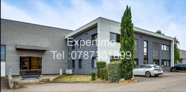 Plus de détails pour Local d'activités à louer