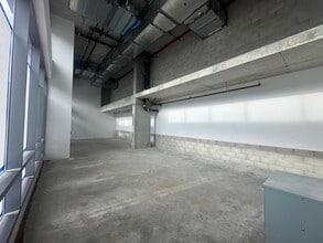 702 Broadway, San Diego, CA à louer Photo intérieure– Image 1 sur 5