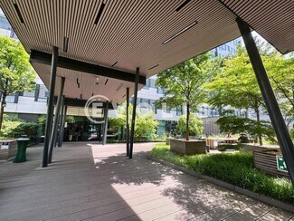 Plus de détails pour 79 Boulevard Marius Vivier-Merle, Lyon - Bureau à louer