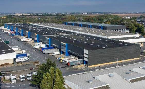 Industriel/Logistique dans Aulnay-sous-Bois à louer - Photo de l’immeuble – Image 3 sur 4