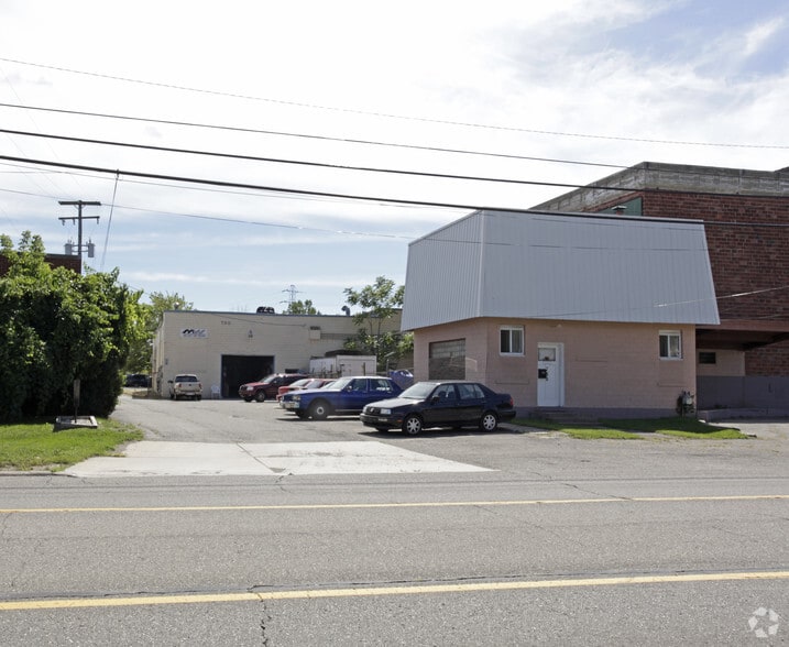 700-800 Woodward Hts, Ferndale, MI à louer - Photo de l’immeuble – Image 3 sur 4