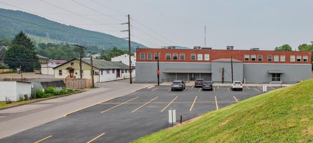 110 Reynolds St, Williamsport, PA à louer Photo intérieure– Image 1 sur 11
