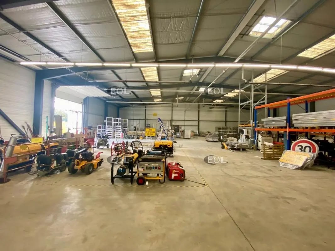 Local d’activités dans Aix-en-Provence à louer Photo de l’immeuble– Image 1 sur 6