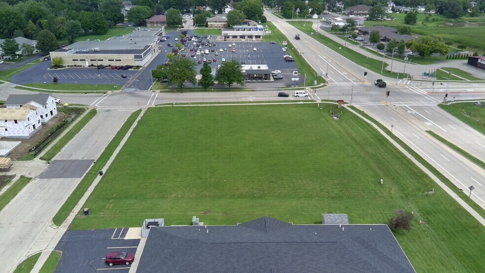 Arthur Drive, Milton, WI à vendre - Photo de l’immeuble – Image 2 sur 5