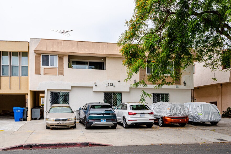 553 N Flores St, Los Angeles, CA à vendre - Photo de l’immeuble – Image 1 sur 58