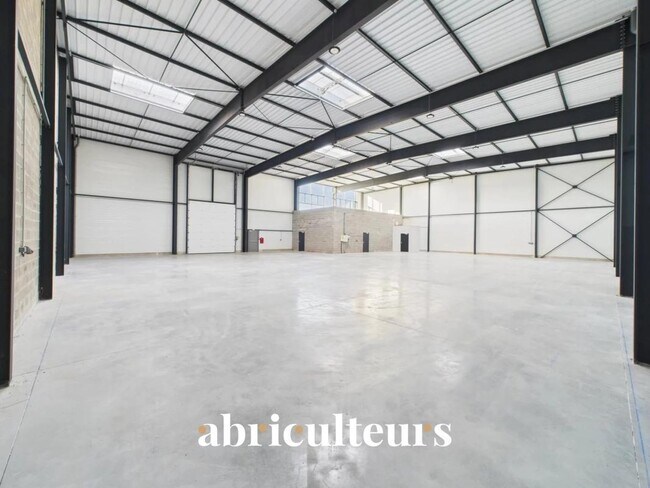 Plus de détails pour Industriel/Logistique à vendre