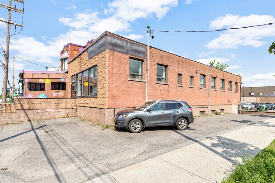 5215-5217 Rue de la Savane, Montréal, QC à louer - Photo de l’immeuble – Image 3 sur 3