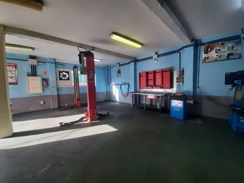 Local commercial dans Vigo à vendre - Photo de l’immeuble – Image 2 sur 44