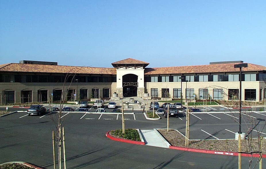 1101 Investment Blvd, El Dorado Hills, CA à louer - Photo de l’immeuble – Image 3 sur 23