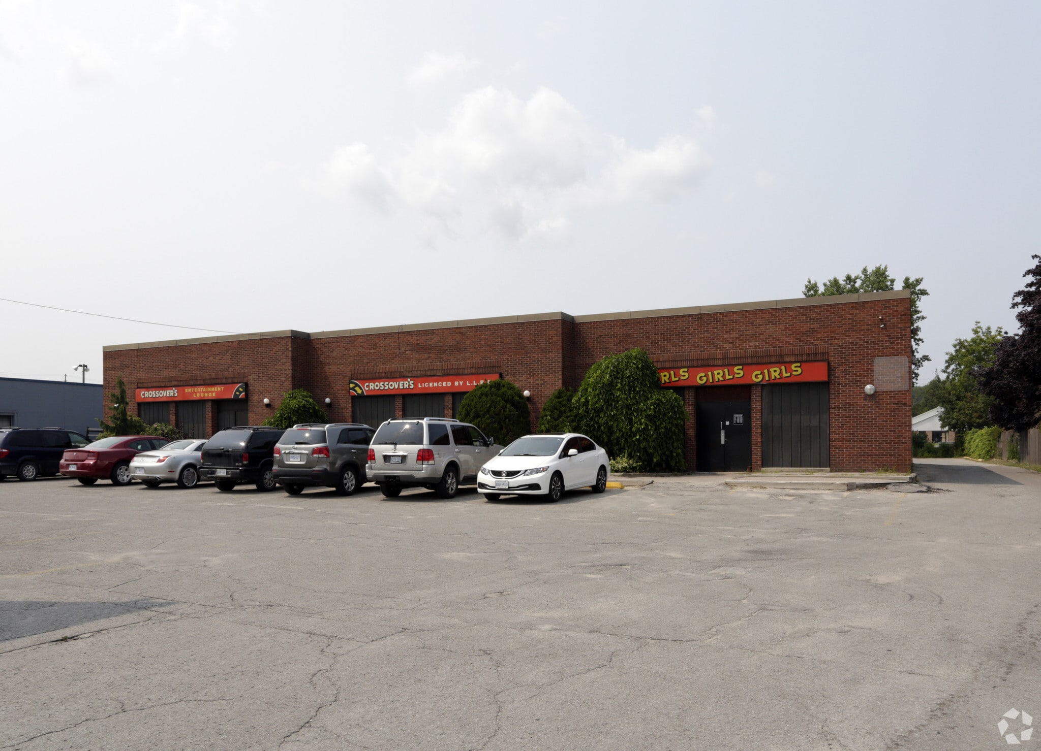 428 Dunlop St W, Barrie, ON à vendre Photo principale– Image 1 sur 8