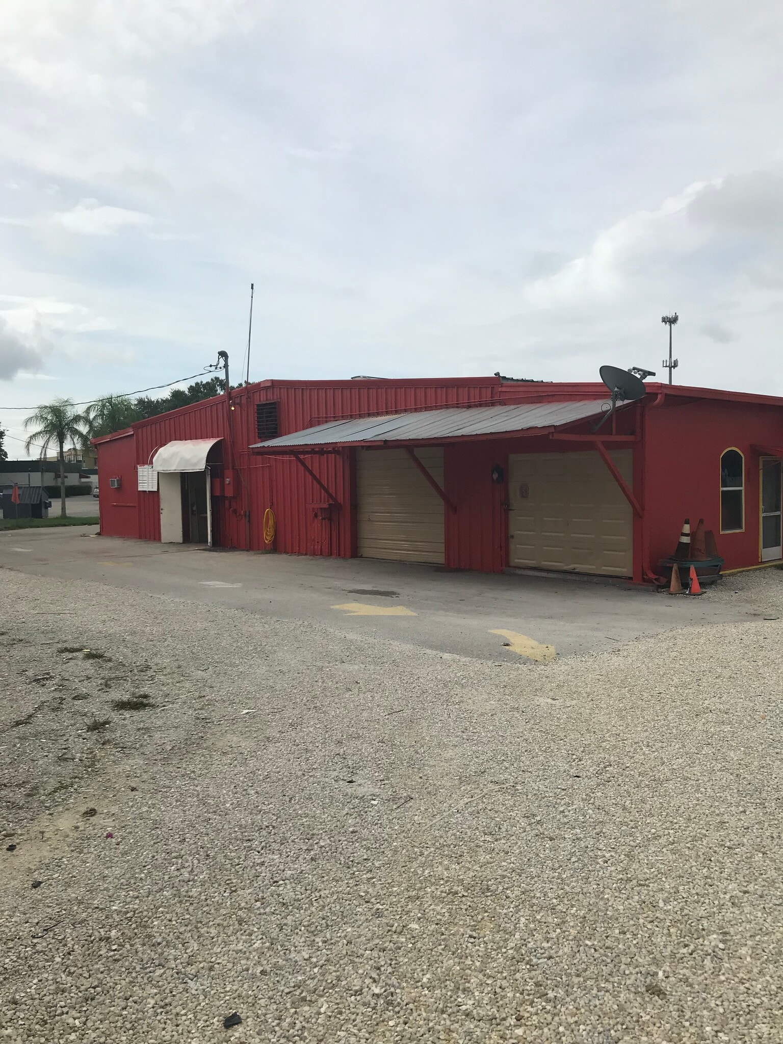 270-272 Beth Stacey Blvd, Lehigh Acres, FL à vendre Photo de l’immeuble– Image 1 sur 15