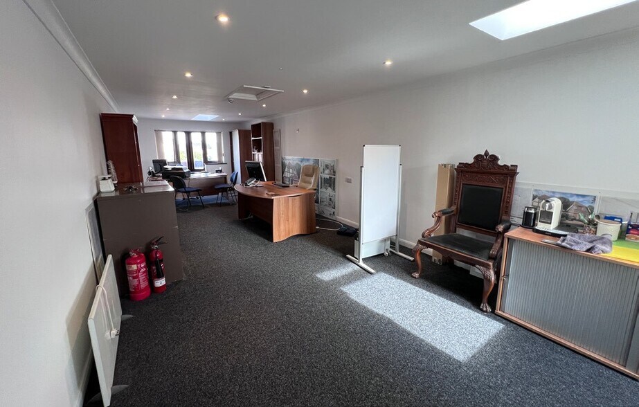 147 Wareham Rd, Corfe Mullen à vendre - Photo intérieure – Image 3 sur 10