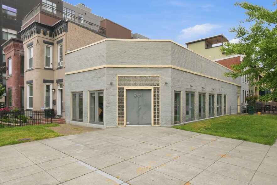 901 2nd St NE, Washington, DC à vendre - Photo de l’immeuble – Image 2 sur 8
