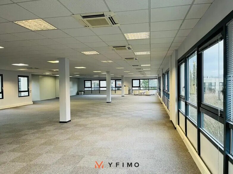 Bureau dans Le Pecq à louer - Photo intérieure – Image 3 sur 4