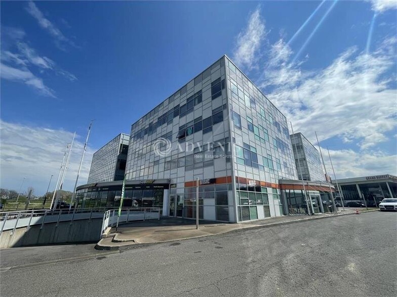 Bureau dans Metz à louer - Photo de l’immeuble – Image 1 sur 12