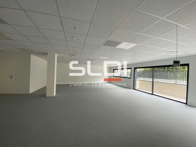 Plus de détails pour Bureau à vendre