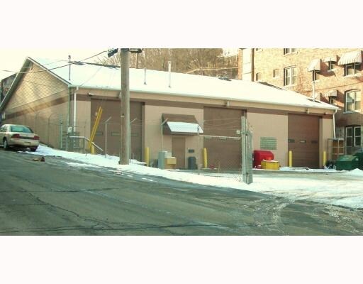 1110 Island Ave, McKees Rocks, PA à louer - Photo principale – Image 1 sur 47