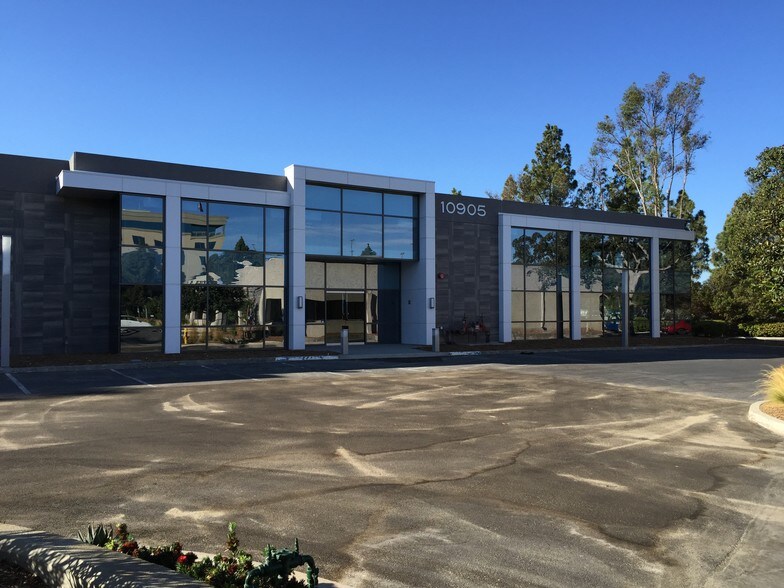 10905 Technology Pl, San Diego, CA à louer - Photo de l’immeuble – Image 1 sur 7