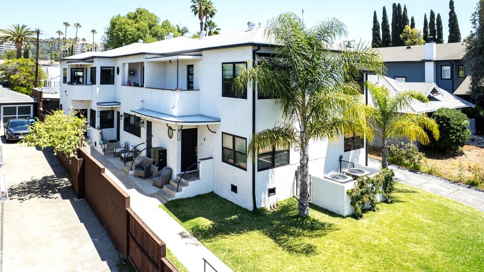 4447 Finley Ave, Los Angeles, CA à vendre - Photo de l’immeuble – Image 2 sur 15