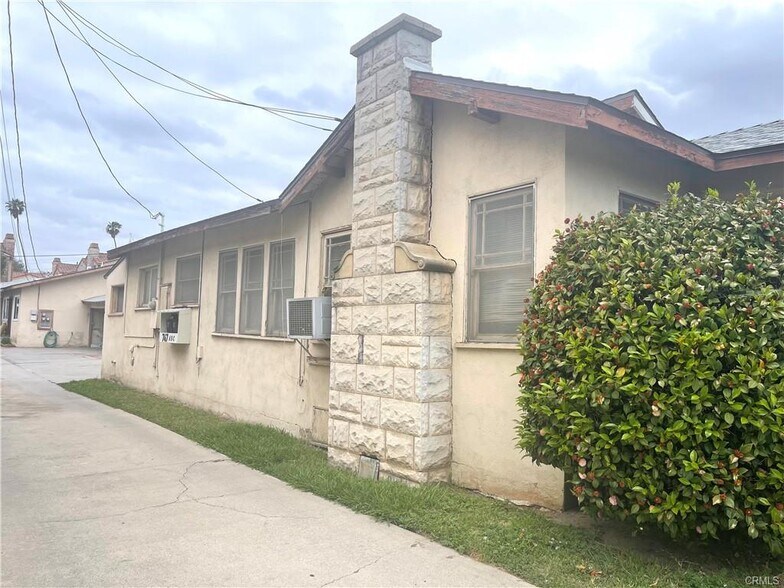 745 S Chapel Ave, Alhambra, CA à vendre - Photo de l’immeuble – Image 3 sur 11