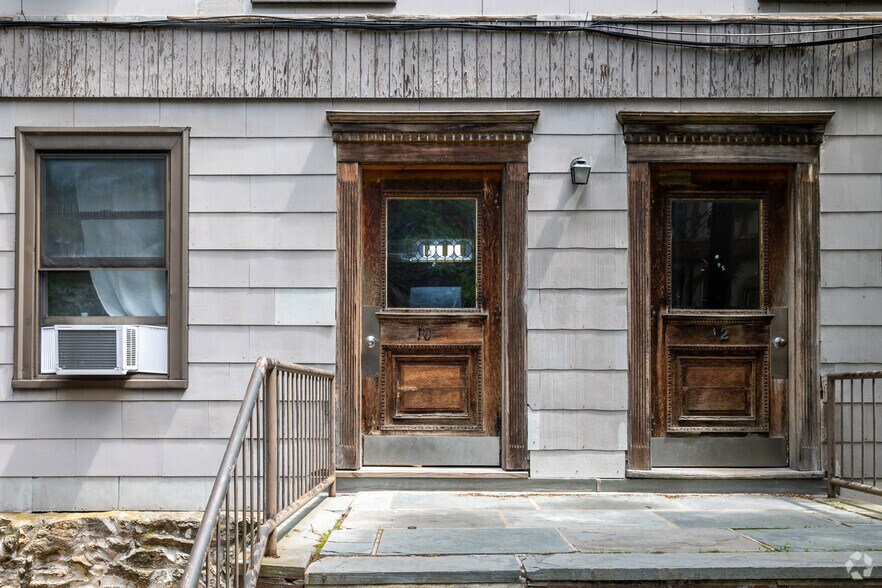 10-12 University Rd, Brookline, MA à vendre - Photo de l’immeuble – Image 3 sur 4