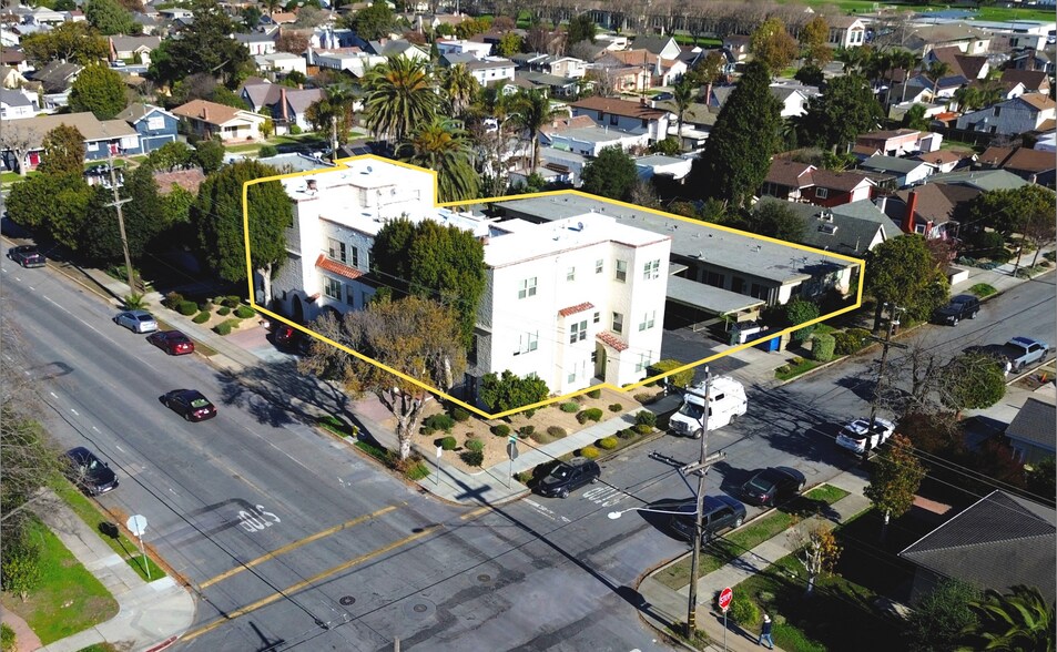 739 Pajaro St, Salinas, CA à vendre - Photo de l’immeuble – Image 1 sur 9