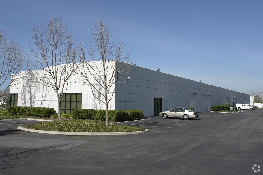46750-46798 Lakeview Blvd, Fremont, CA à louer - Photo de l’immeuble – Image 3 sur 19