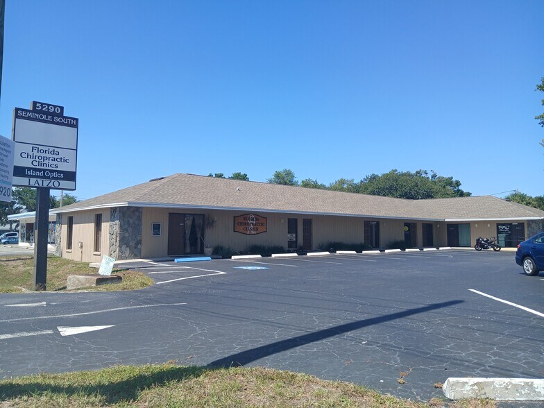 5290 Seminole Blvd, Saint Petersburg, FL à vendre - Photo de l’immeuble – Image 1 sur 37