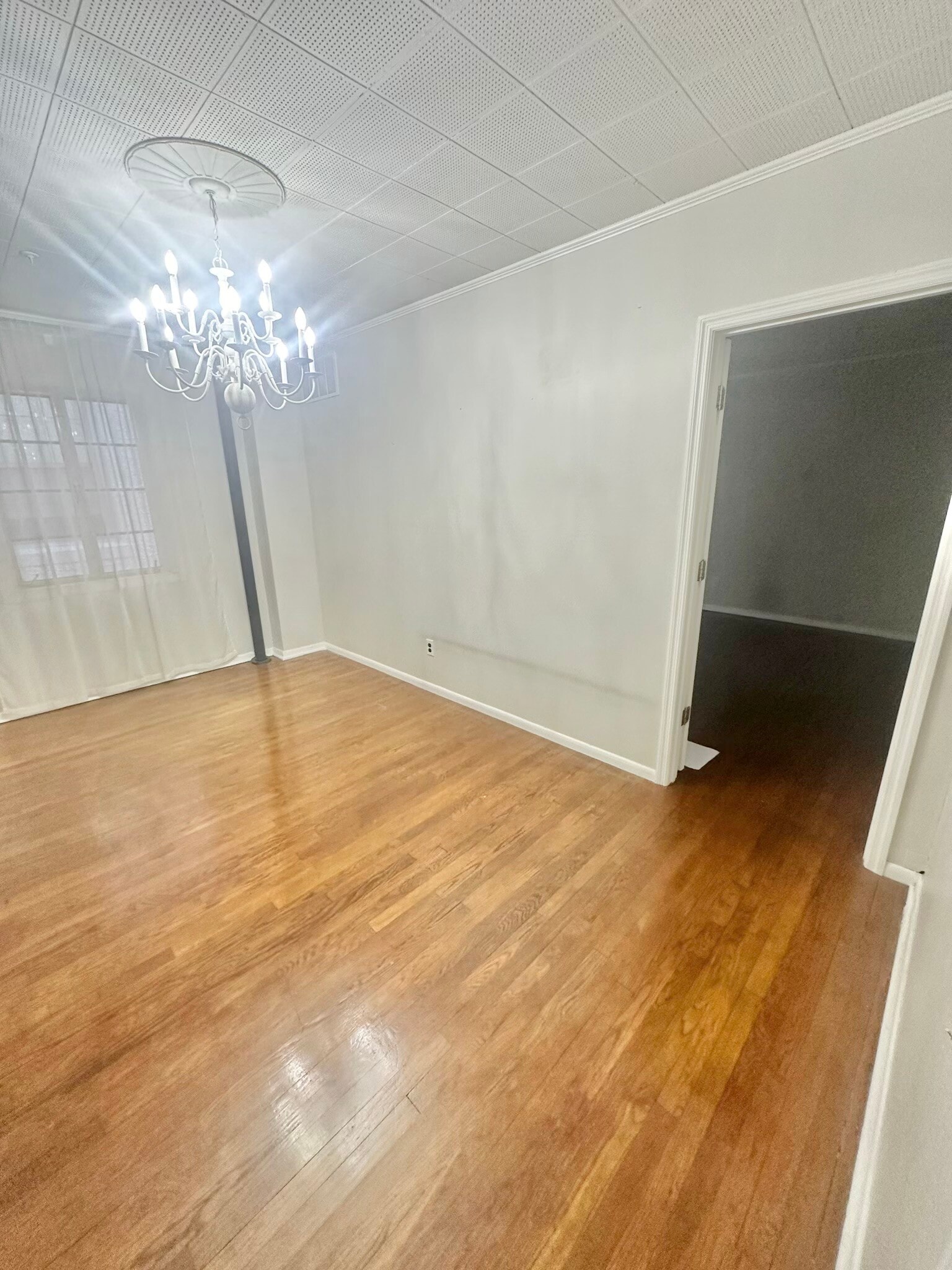 905 E New Haven Ave, Melbourne, FL à louer Photo intérieure– Image 1 sur 3