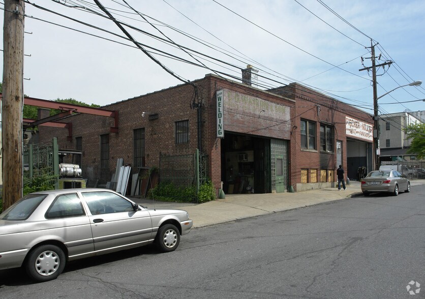 85 Westmoreland Ave, White Plains, NY à vendre - Photo de l’immeuble – Image 2 sur 3