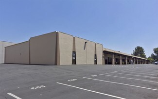 Plus de détails pour 551-581 W Covina Blvd, San Dimas, CA - Industriel/Logistique à louer