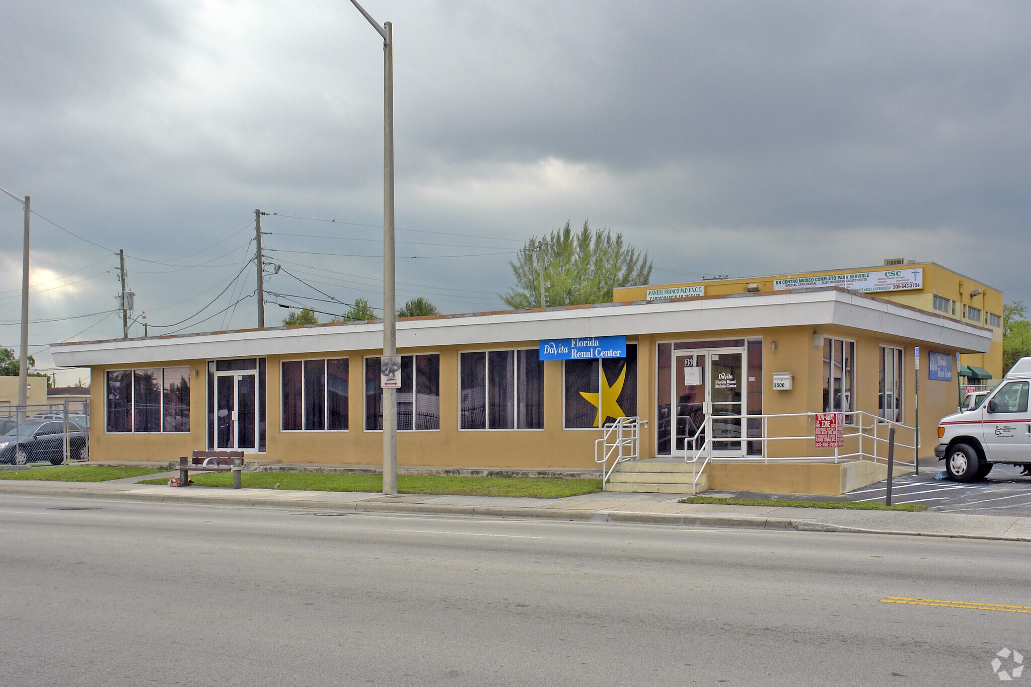 3500 NW 7th St, Miami, FL à louer Photo principale– Image 1 sur 8