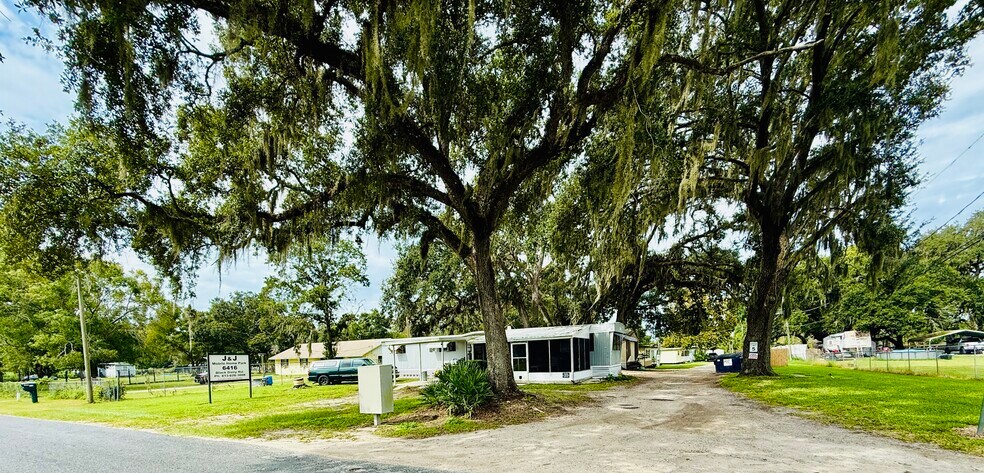 6416 Black Dairy Rd, Seffner, FL à vendre - Photo de l’immeuble – Image 1 sur 18
