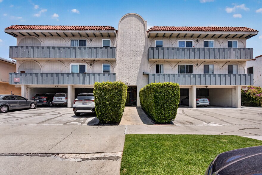 1476 S Shenandoah St, Los Angeles, CA à vendre - Photo de l’immeuble – Image 1 sur 30