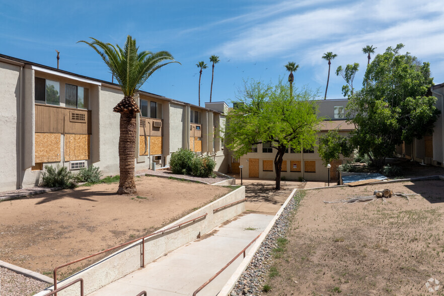 152 N 56th St, Mesa, AZ à vendre - Photo de l’immeuble – Image 2 sur 5